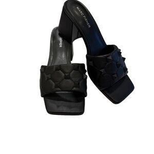 Marc Fisher Gasella Black Quilted Leather Sandals Slip On Block Heel Sz 7 NEW